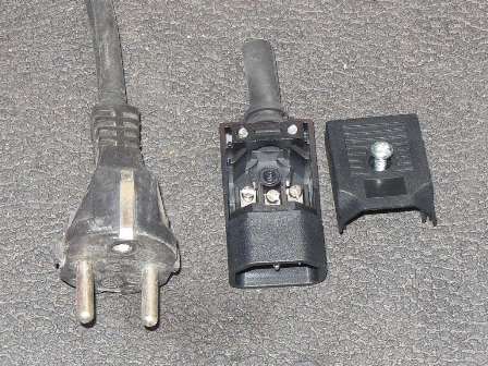 European to IEC-14 plug