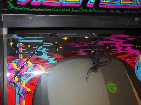 Monitor glass removal