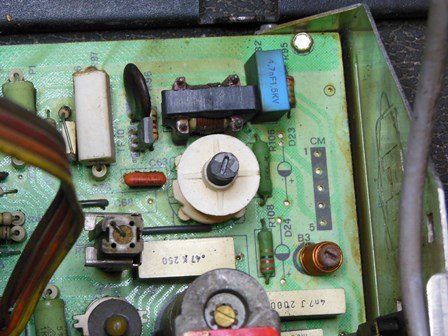 Hantarex MTC-900 chassis on the bench