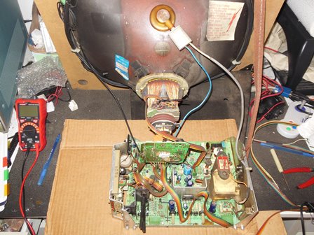 Hantarex MTC-900 chassis on the bench