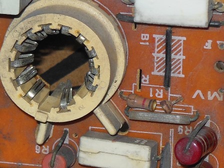 Blue resistor falls apart