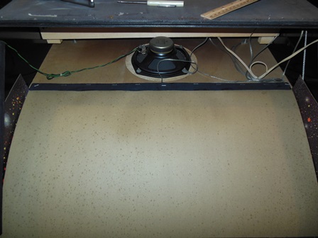 Monitor surround - back