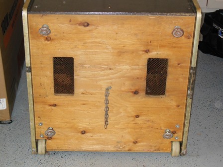 Cabinet base with feet