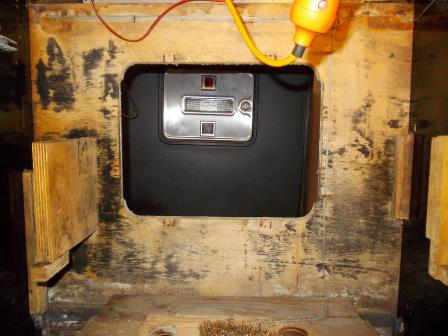 Zaccaria Eyes upright