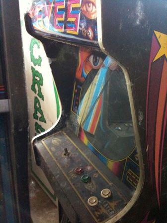 Zaccaria Eyes upright