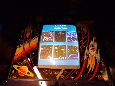 Multi-gamed Zaccaria Astro Wars upright
