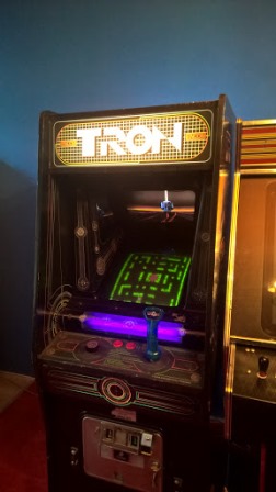 Zaccaria Tron upright