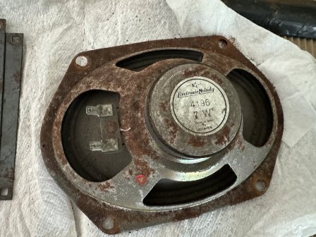 Zaccaria cabinet speaker